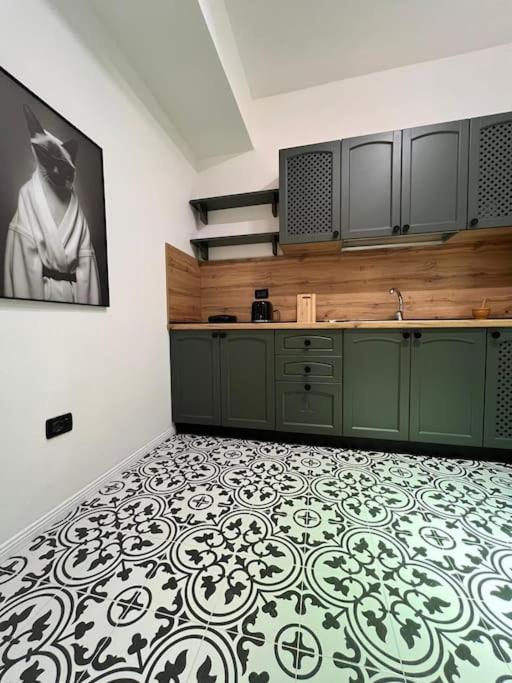 Emilio's Apartments Astir