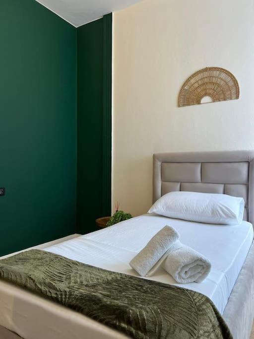 Emilio's Apartments Astir