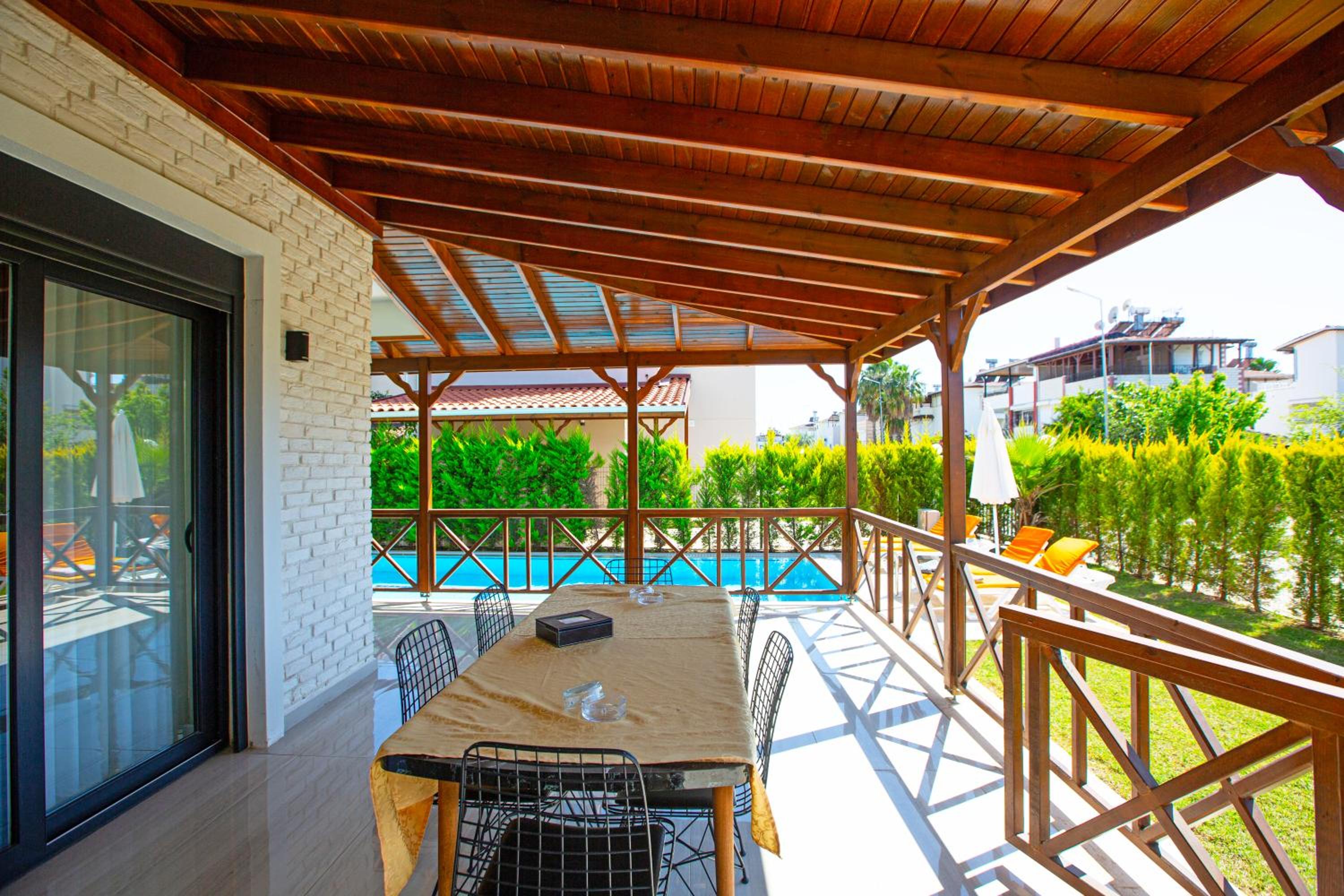 Paradise Town Villa Lisa