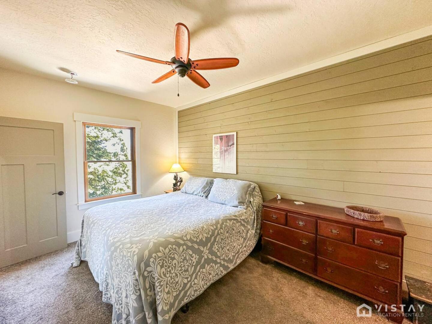 Summit Pines Hideaway - Amazing Mountain Views! view 5