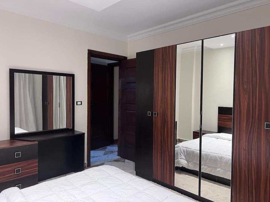 Prime location Apt with garden