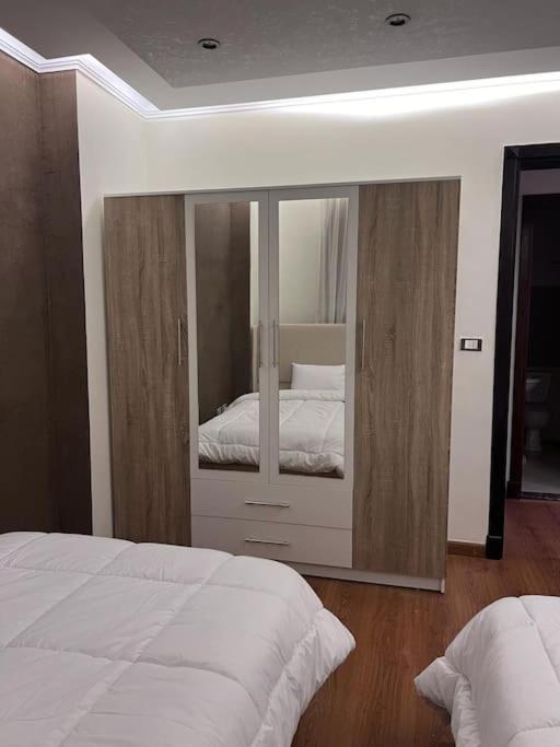 Prime location Apt with garden