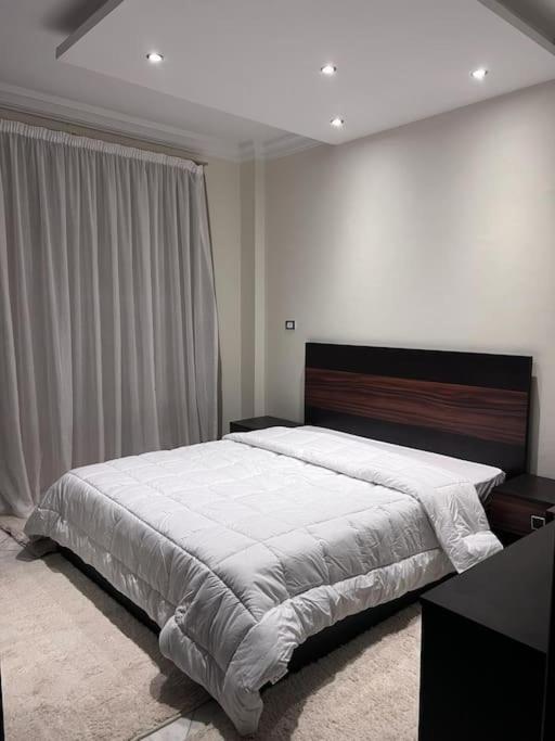 Prime location Apt with garden