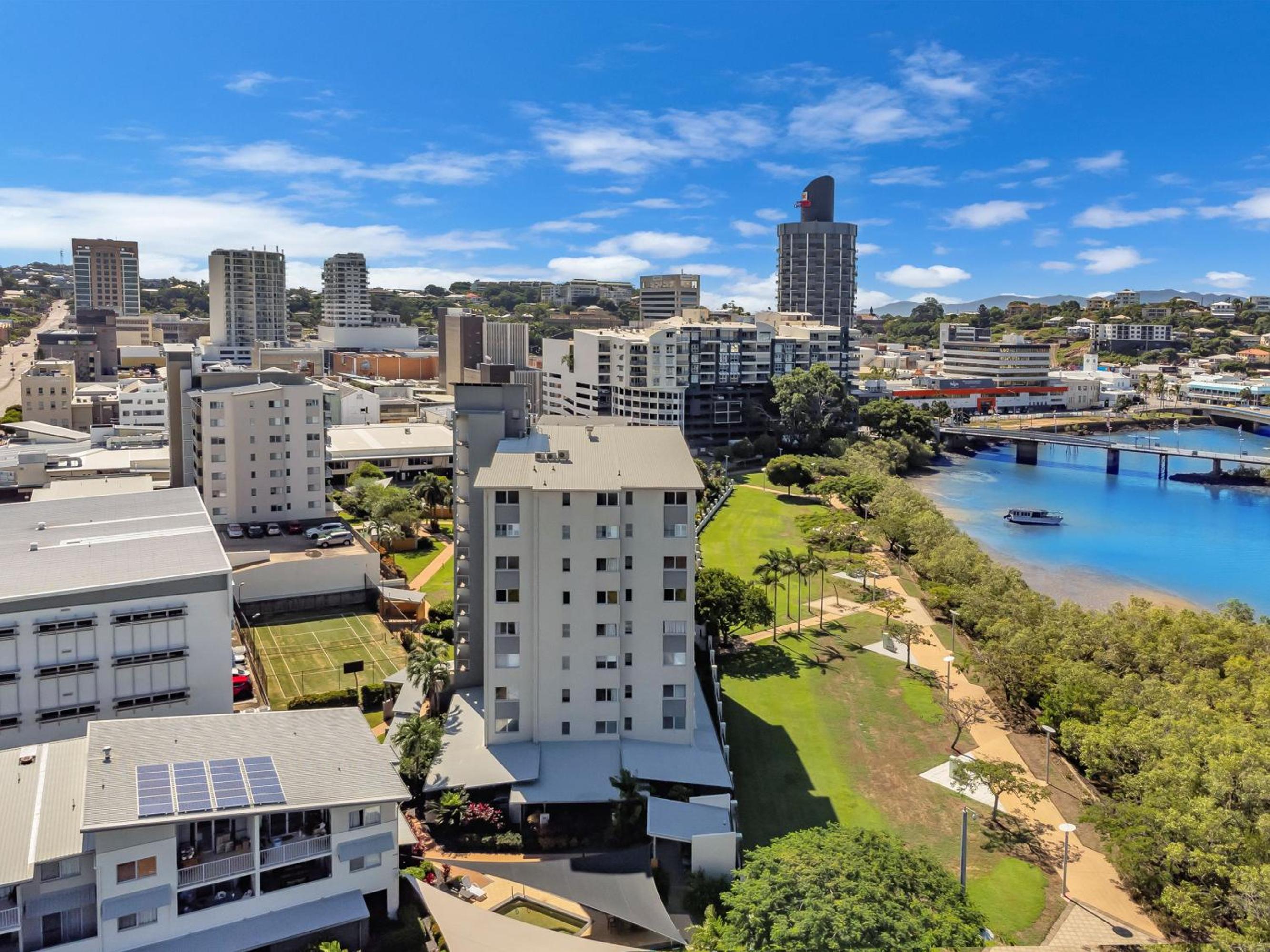 City Riverside Apartment 25