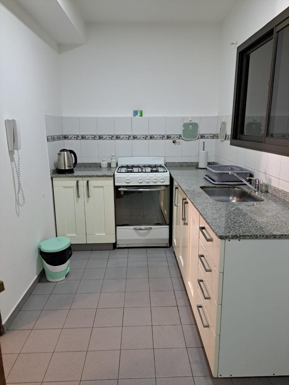Departamento -Obispo Trejo- a dos cuadras del Patio Olmos, pleno Nueva Cordoba, By Apartcba