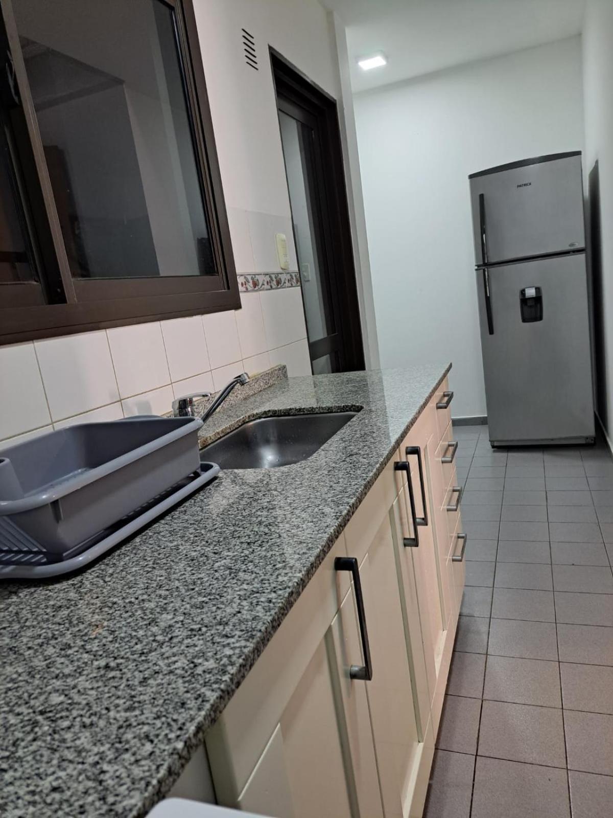 Departamento -Obispo Trejo- a dos cuadras del Patio Olmos, pleno Nueva Cordoba, By Apartcba