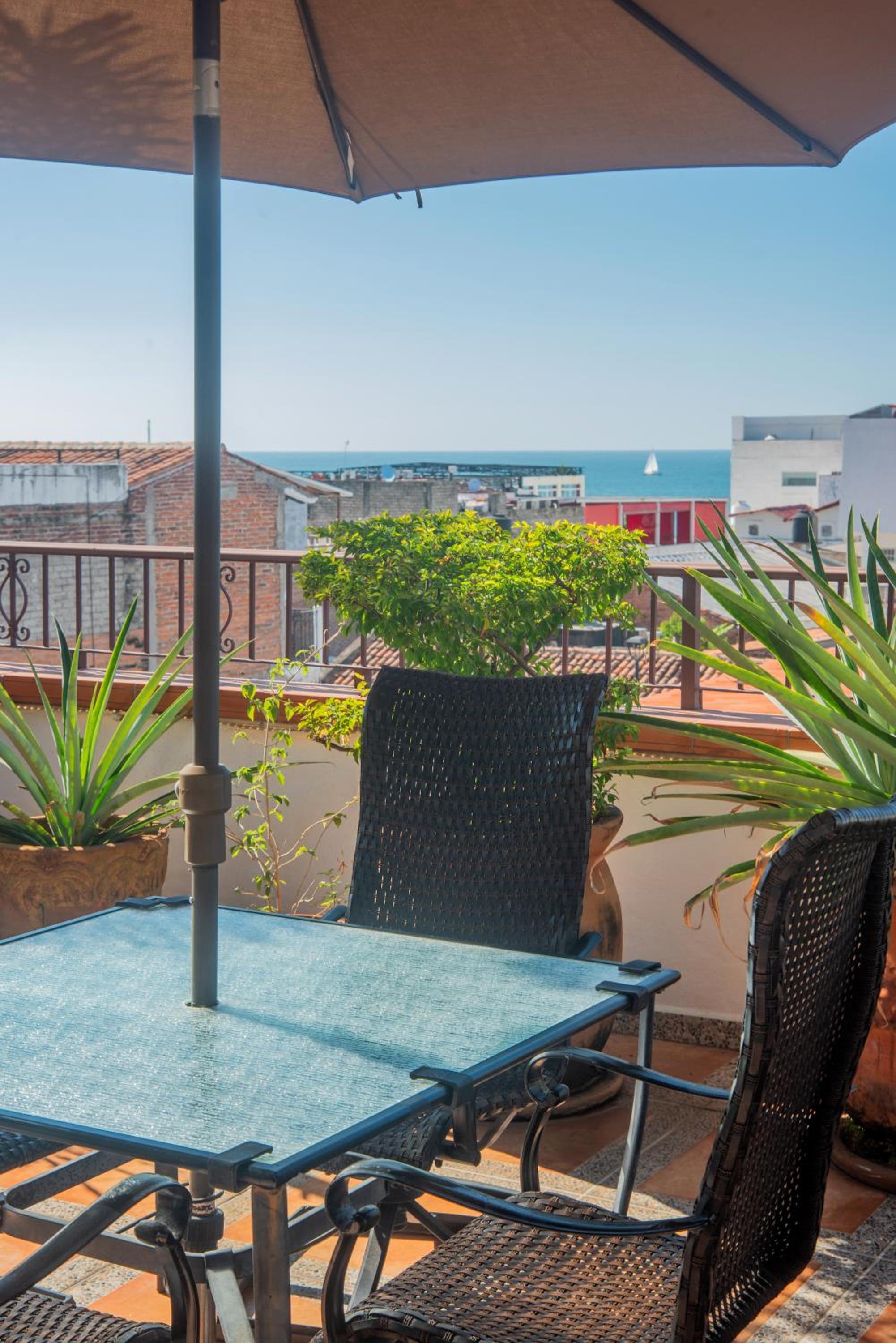 Casa Romance Escondido