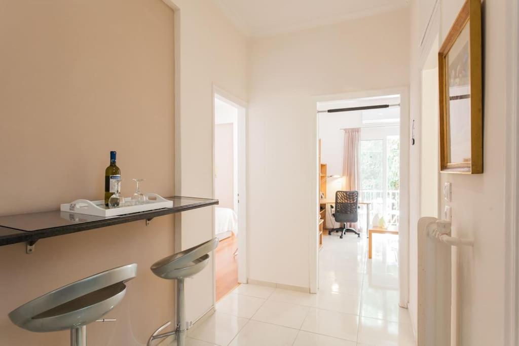 Flat in Athens historic city center @Ipitou str