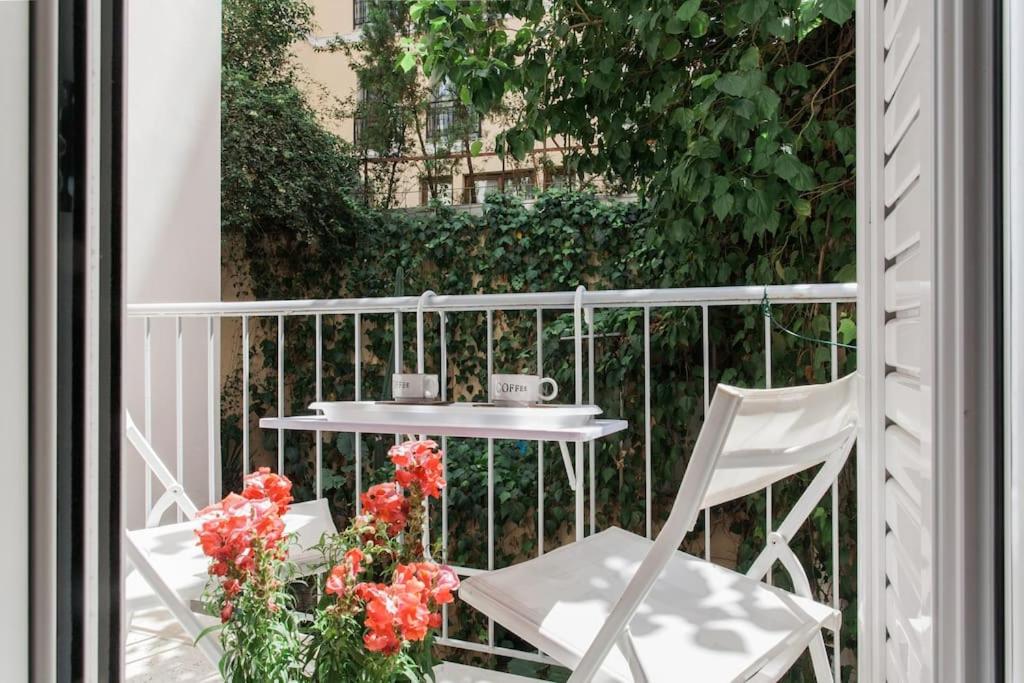 Flat in Athens historic city center @Ipitou str