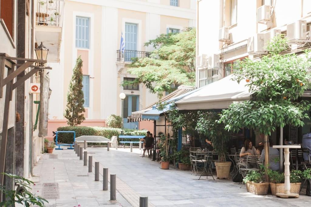 Flat in Athens historic city center @Ipitou str