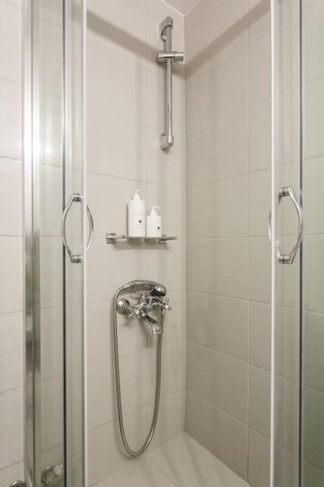 Flat in Athens historic city center @Ipitou str