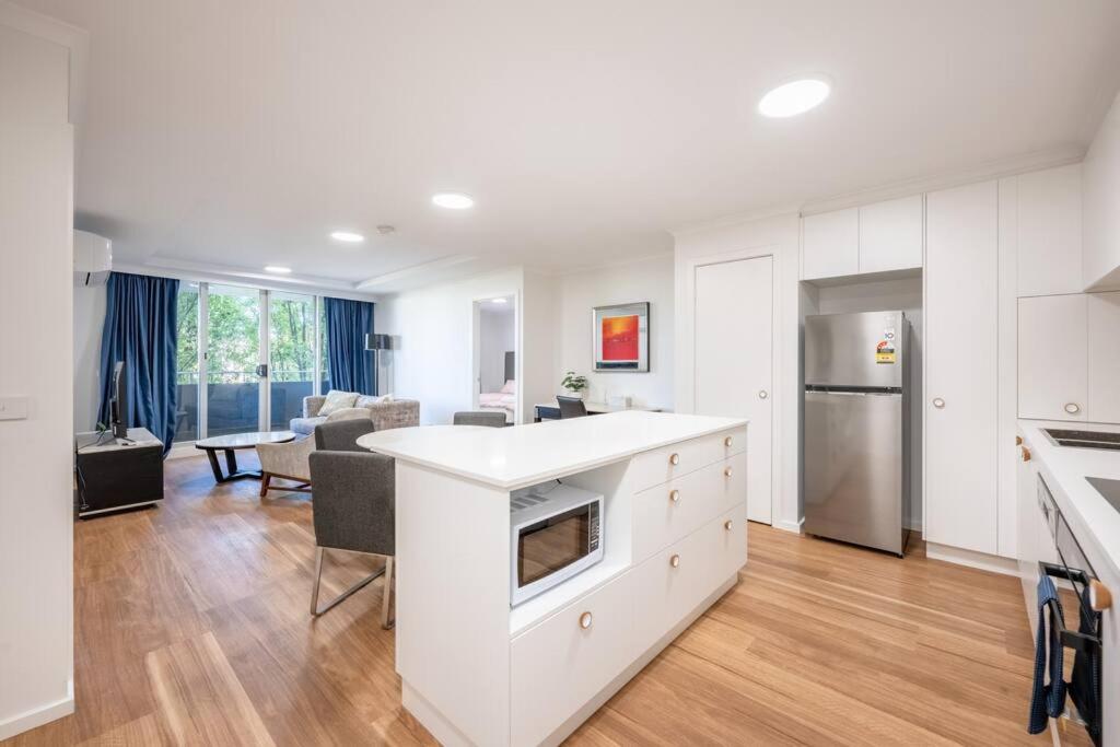 Serain Apartment on Northbourne Ave Canberra 