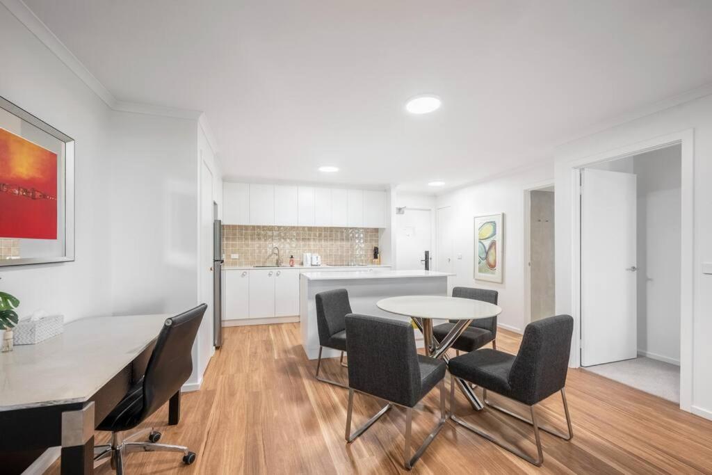 Serain Apartment on Northbourne Ave Canberra 
