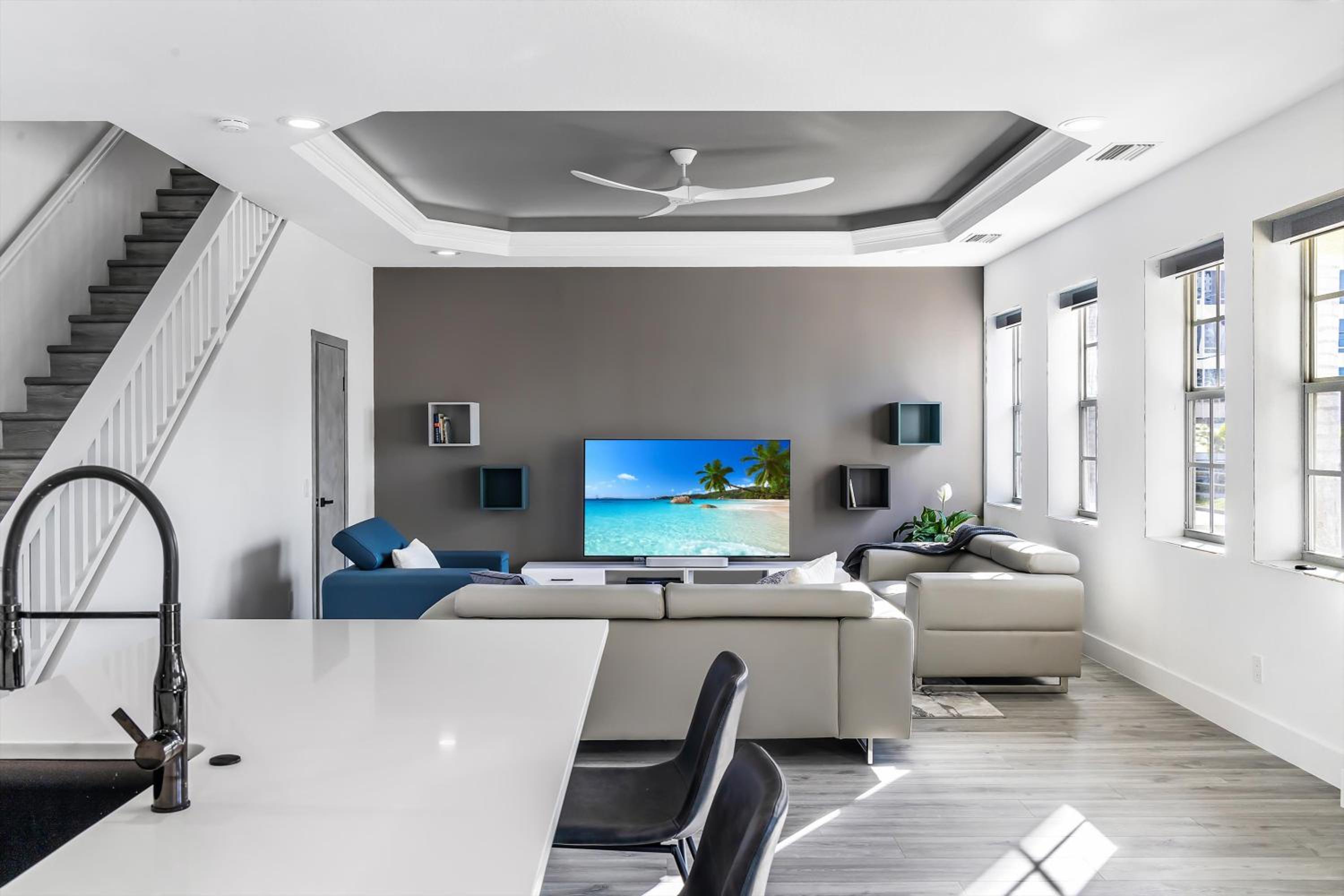 Chic & Cozy River District Townhouse view 5
