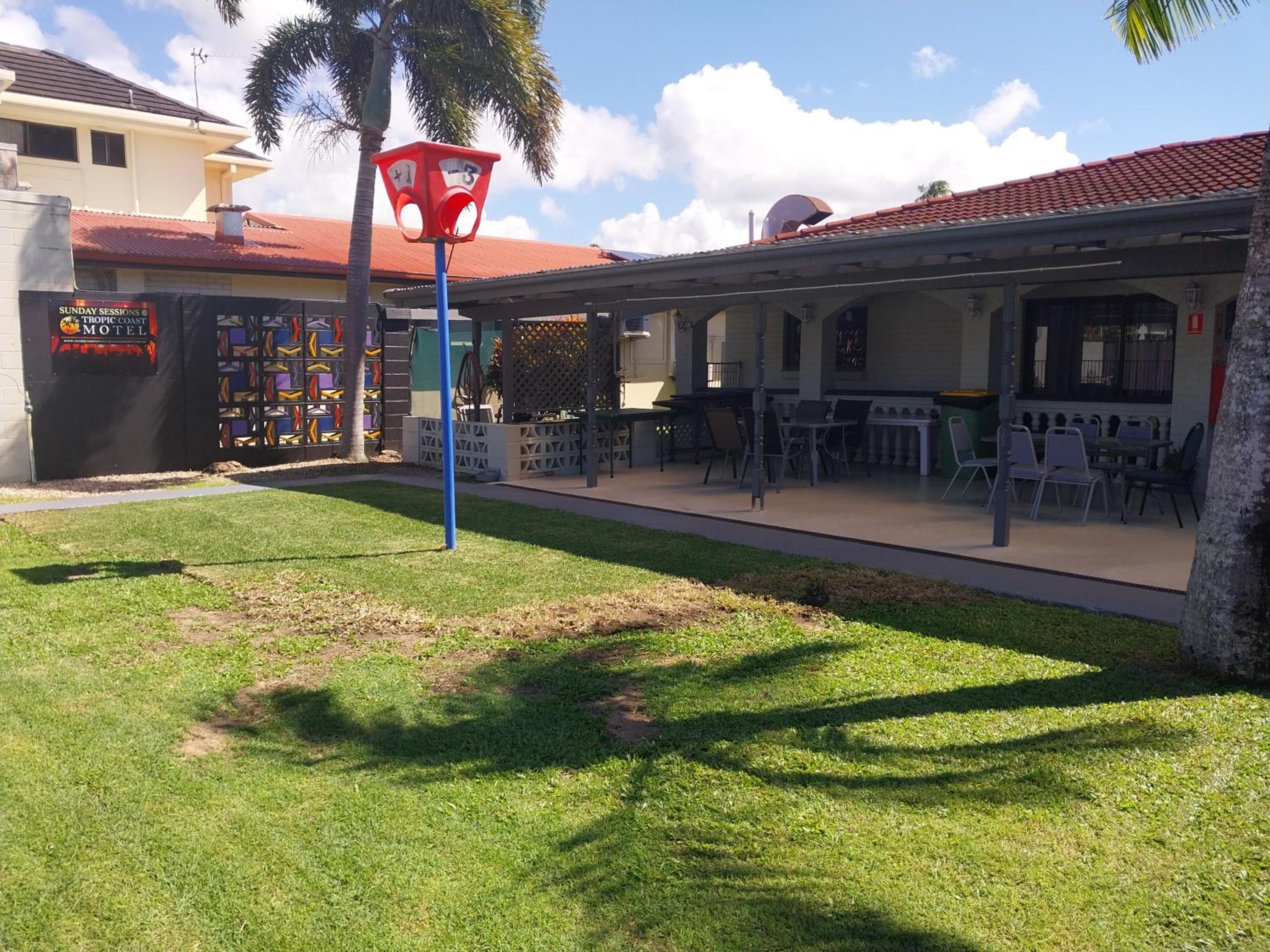 Tropic Coast Motel