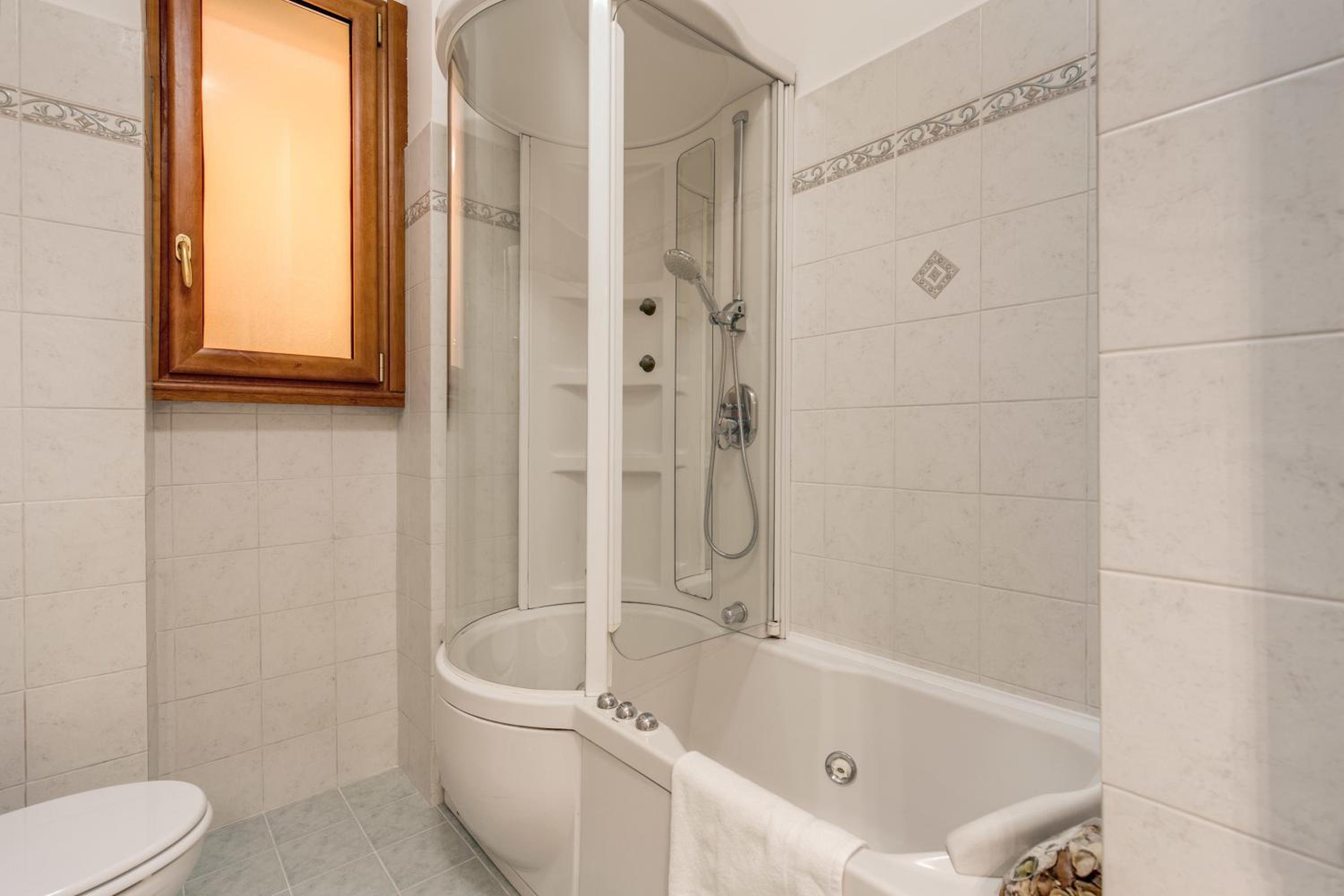 M&L Apartment - Caracalla Holiday