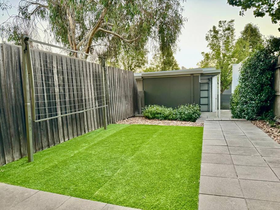 The place to stay in Canberra - parking and wi-fi