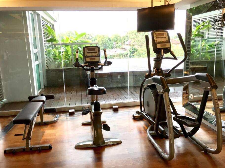Kemang Stylish 2BR Restaurants Prvt Lift Mall Acc view 5