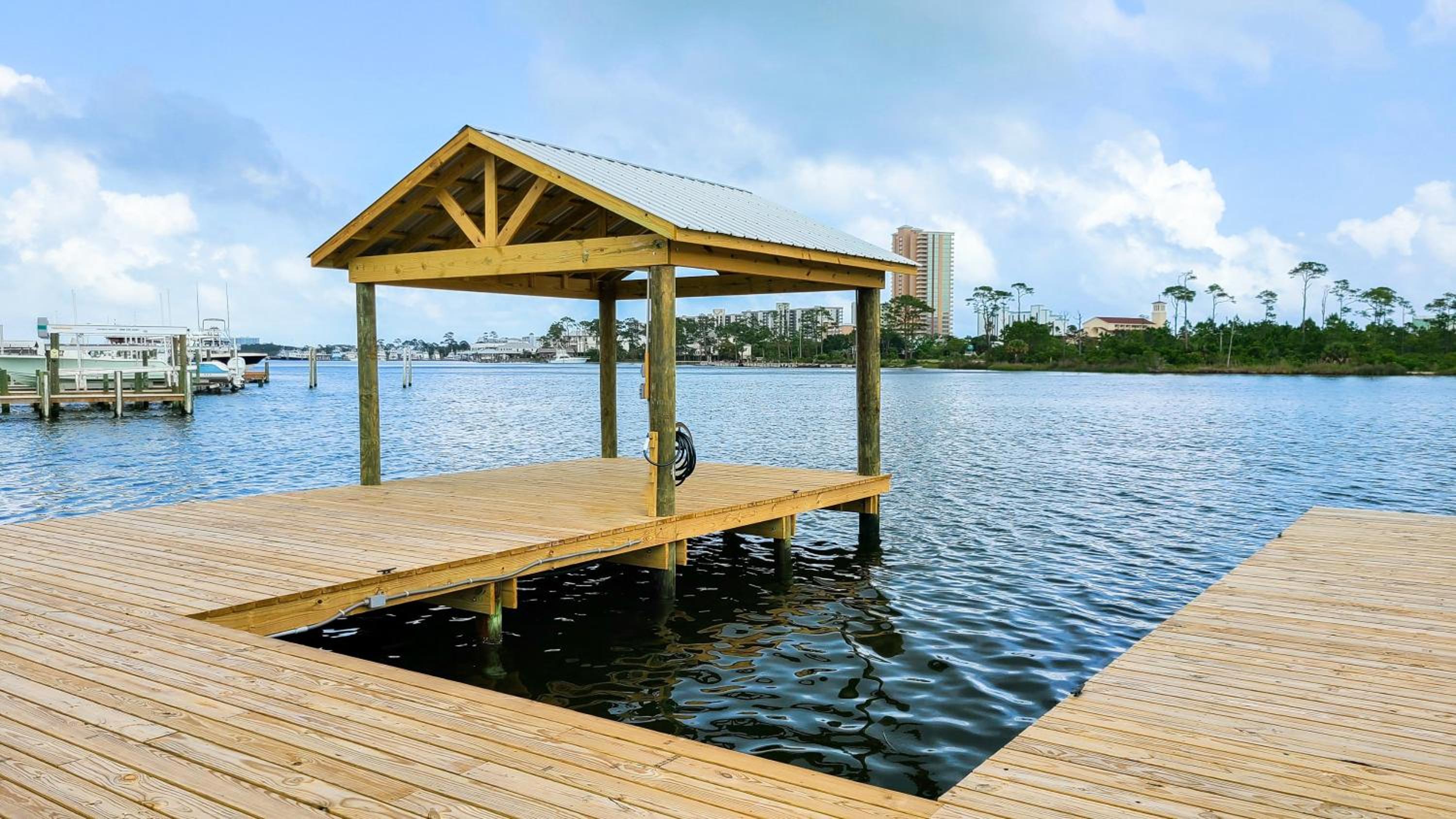 Recently Updated Home w/ Private Pier/Boat Slip