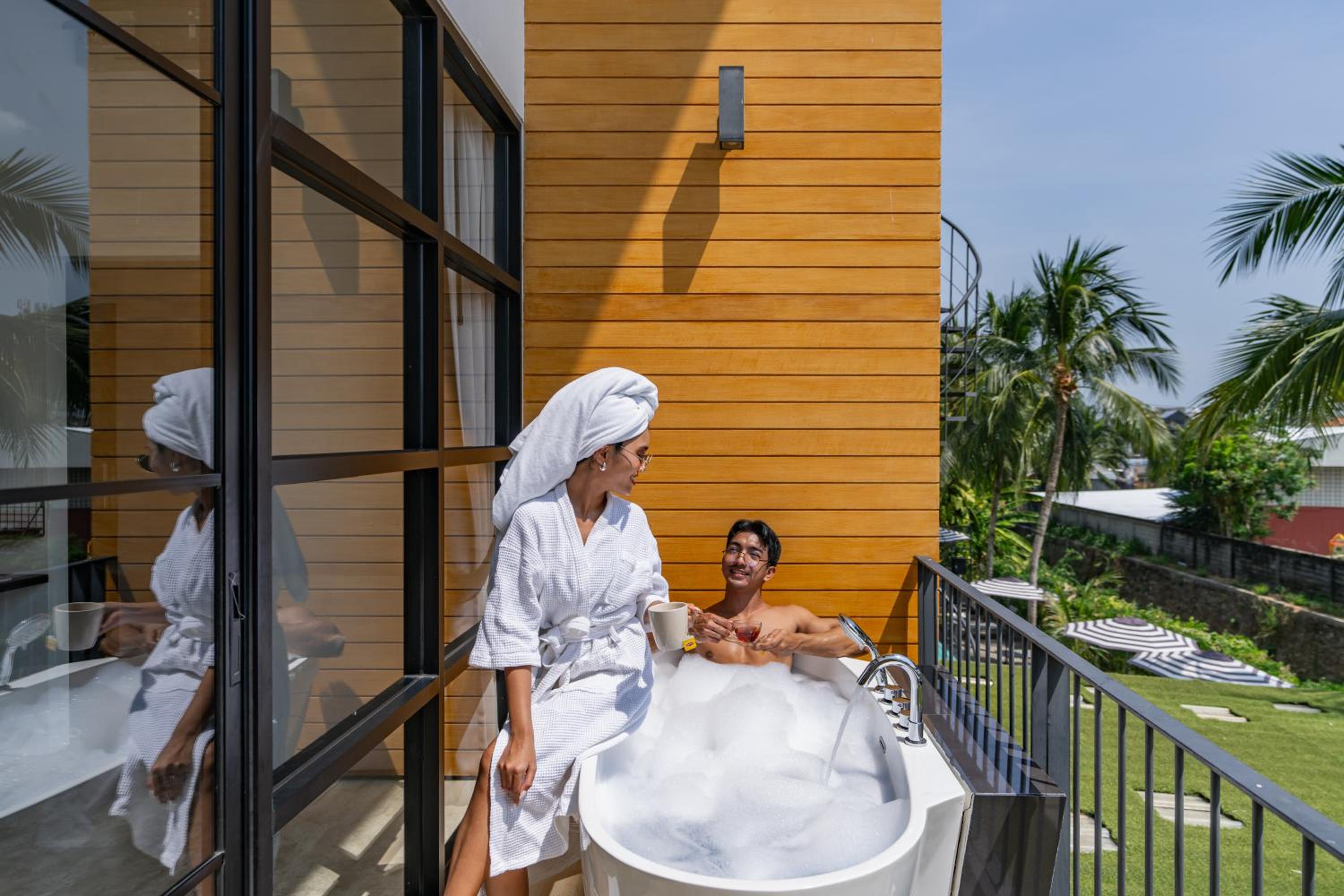 Book a Bed Poshtel - SHA Plus