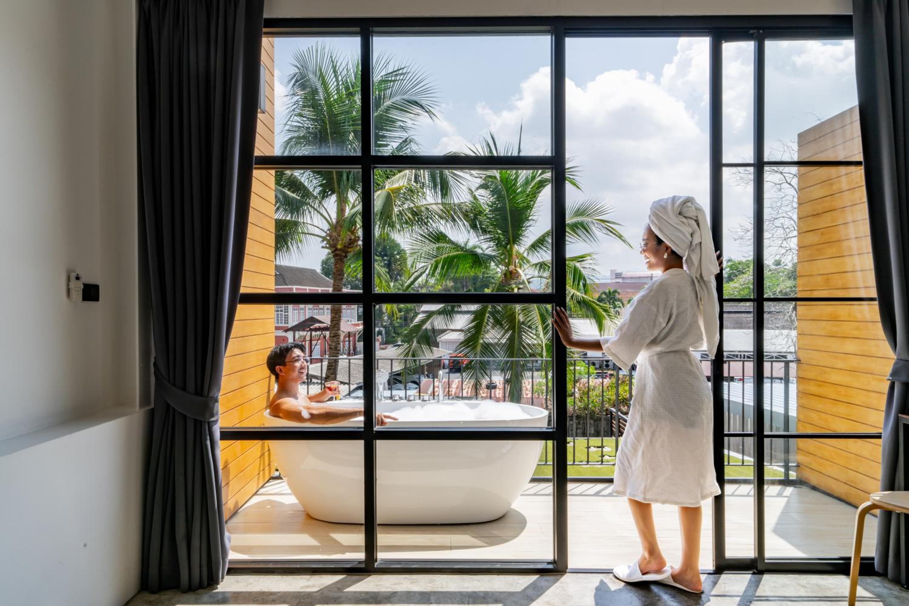 Book a Bed Poshtel - SHA Plus