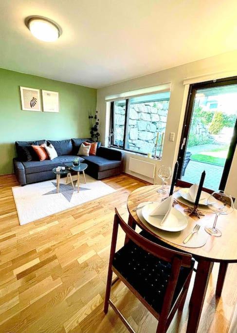 Lovely apartment with private garden and 2 gratis bicycles