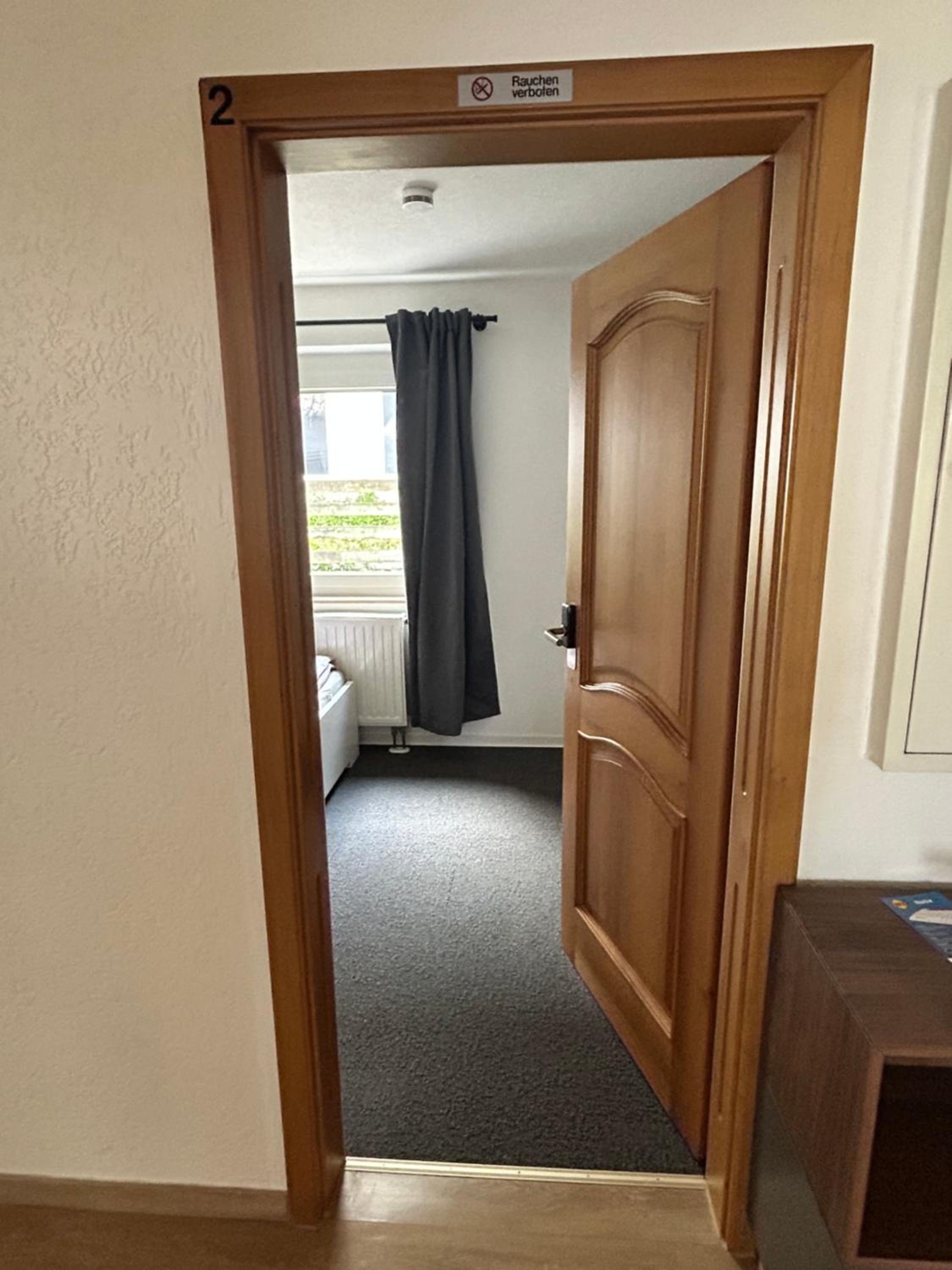 Monteurhaus Business-House für 14 Personen, Küche, Smart-TV
