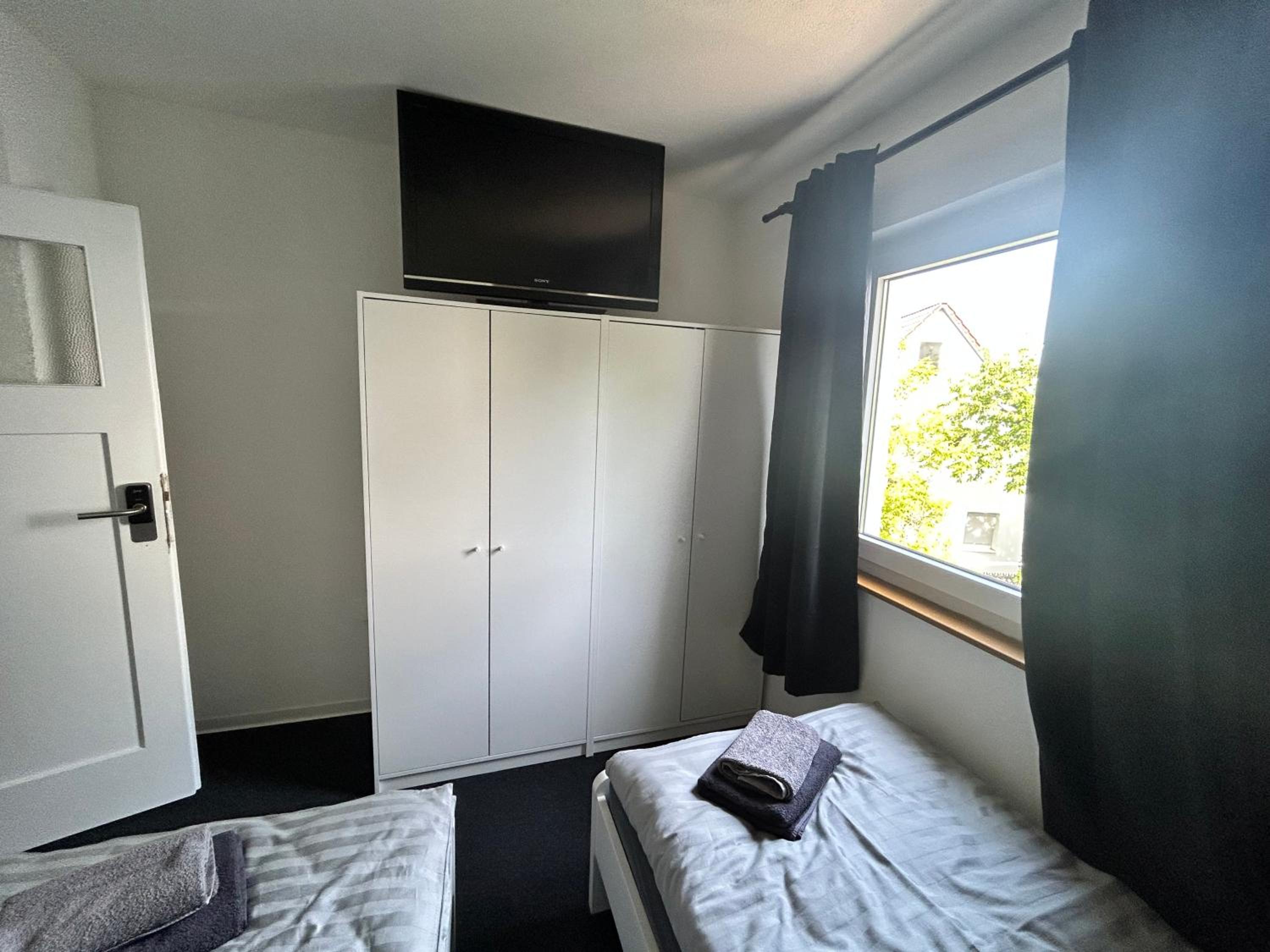 Monteurhaus Business-House für 14 Personen, Küche, Smart-TV
