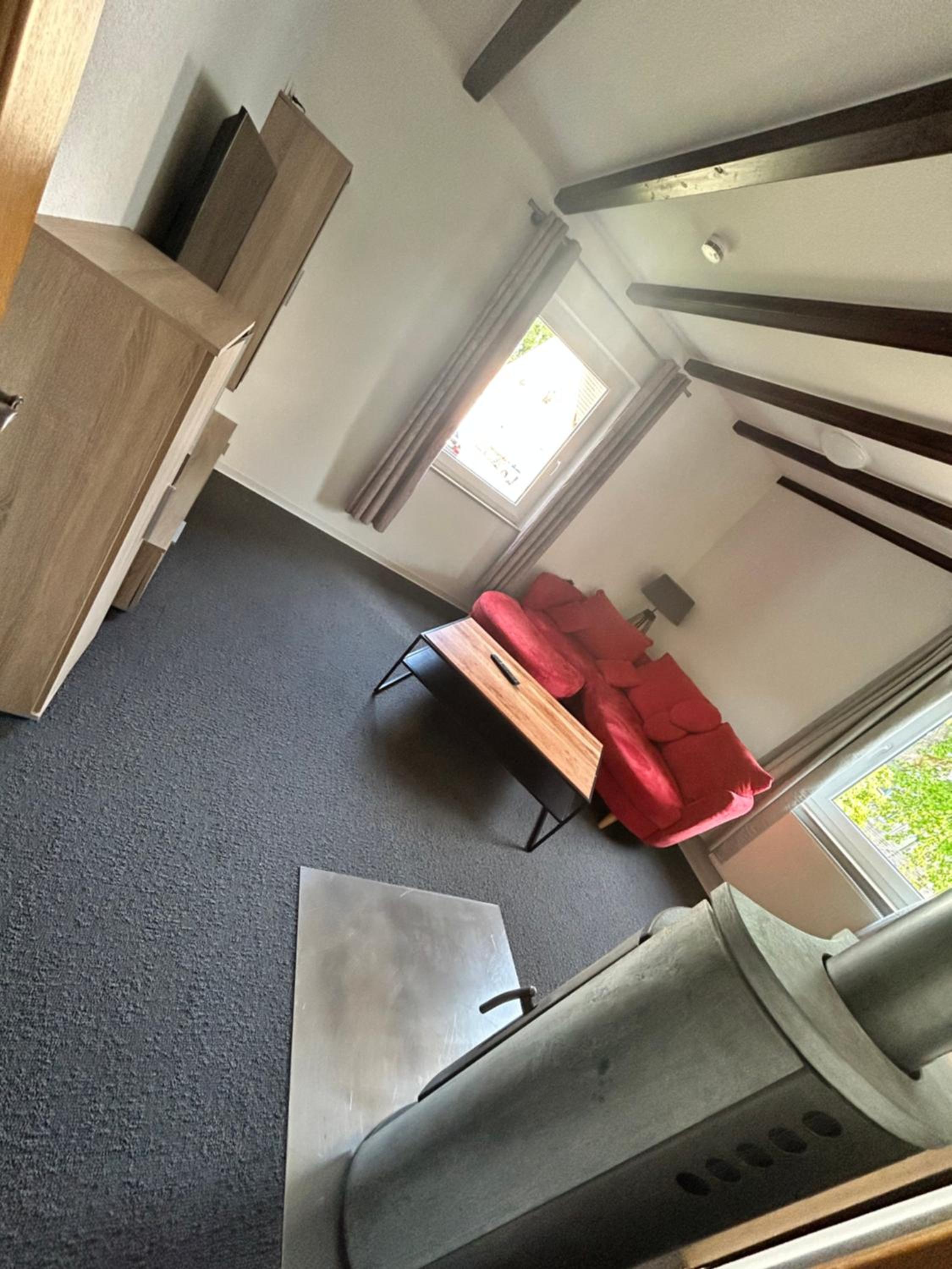 Monteurhaus Business-House für 14 Personen, Küche, Smart-TV