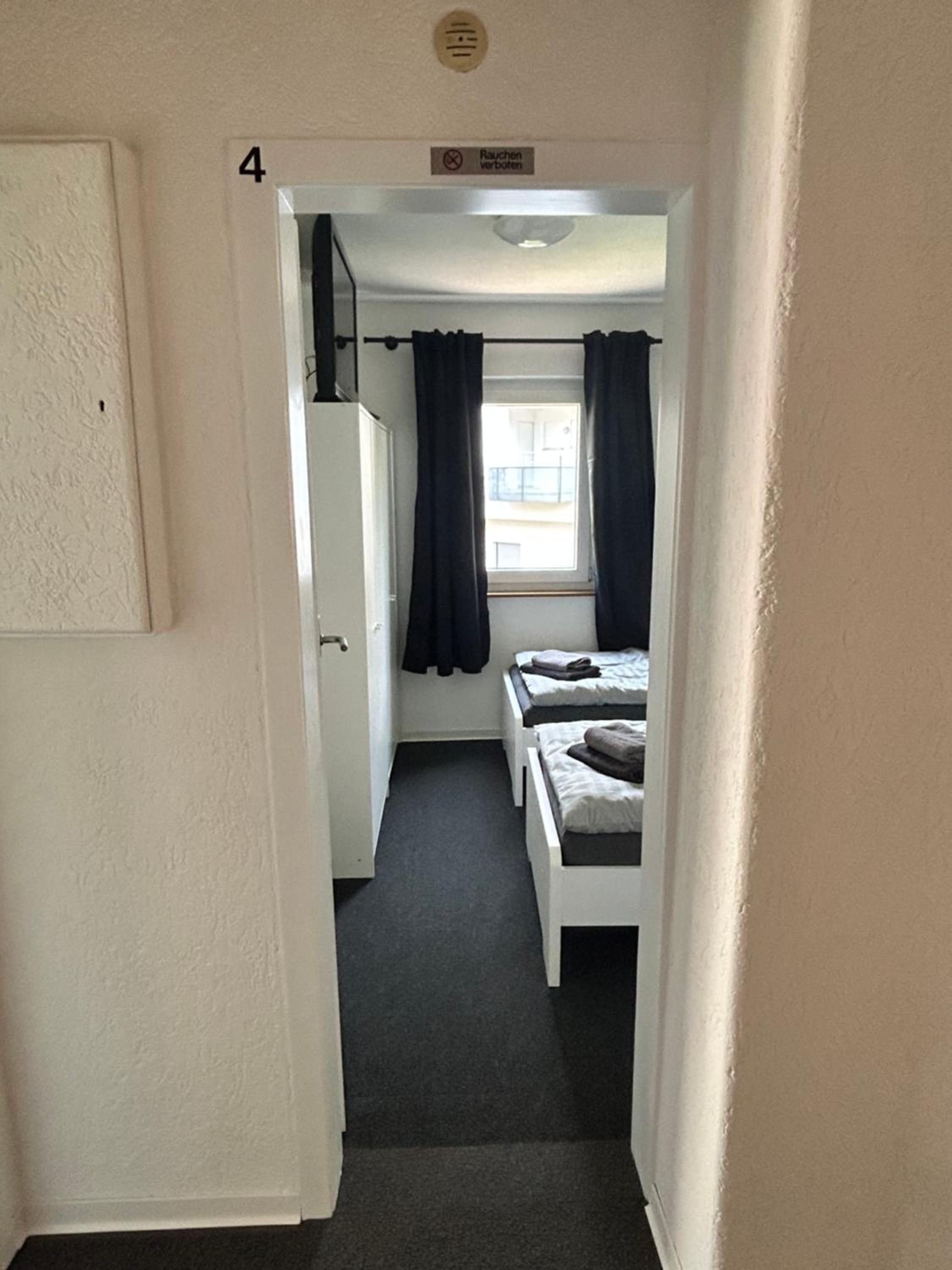 Monteurhaus Business-House für 14 Personen, Küche, Smart-TV