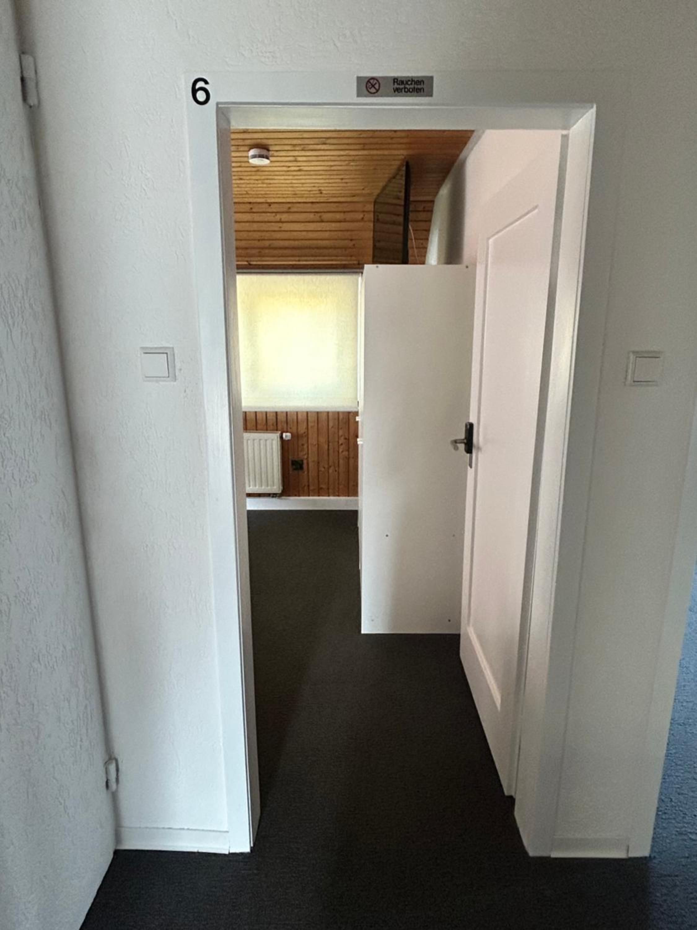 Monteurhaus Business-House für 14 Personen, Küche, Smart-TV