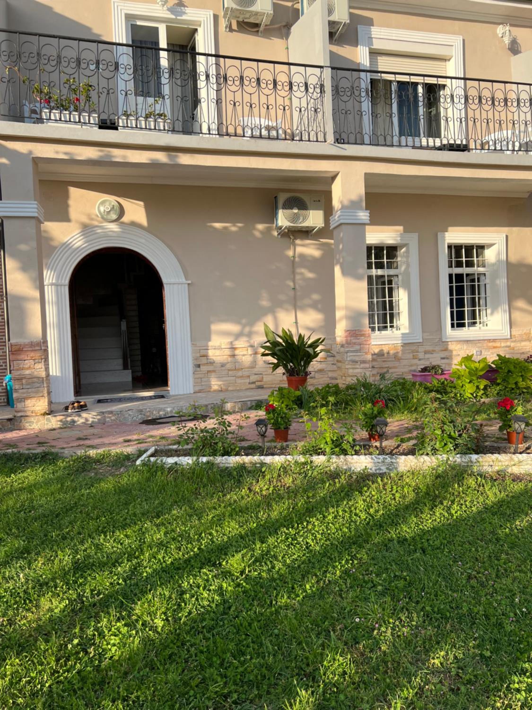 Garden Villa Guni photo 5