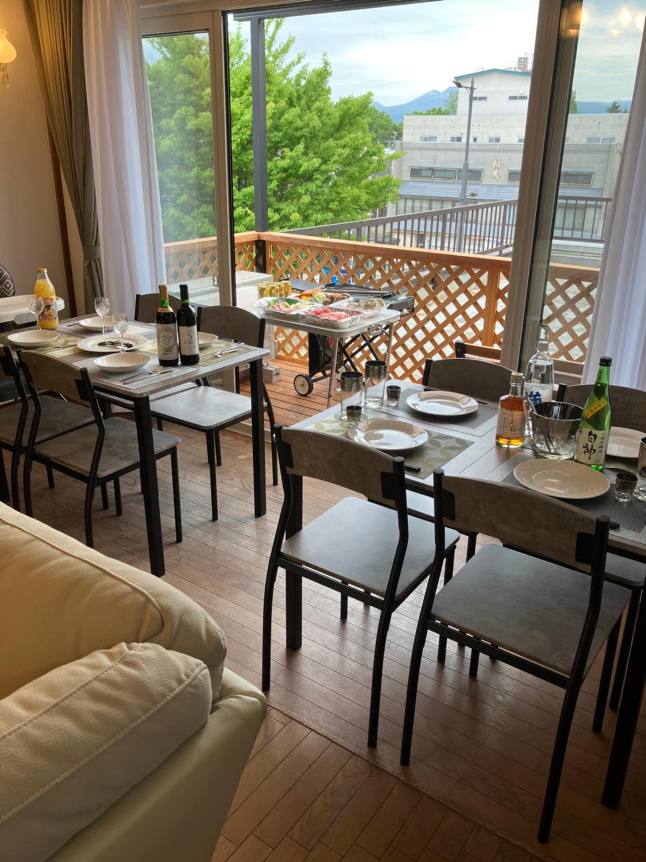 dining