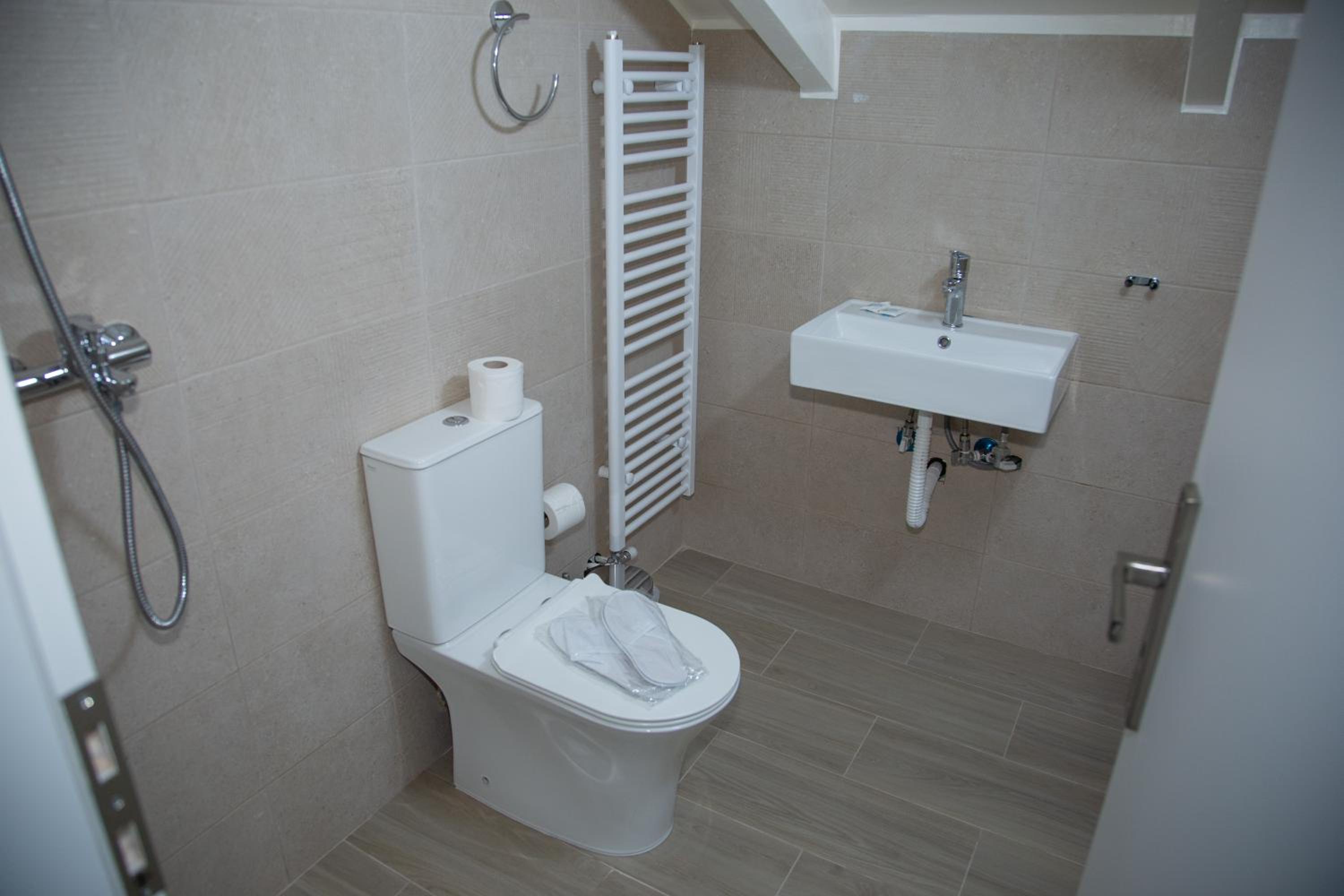 Photo 46