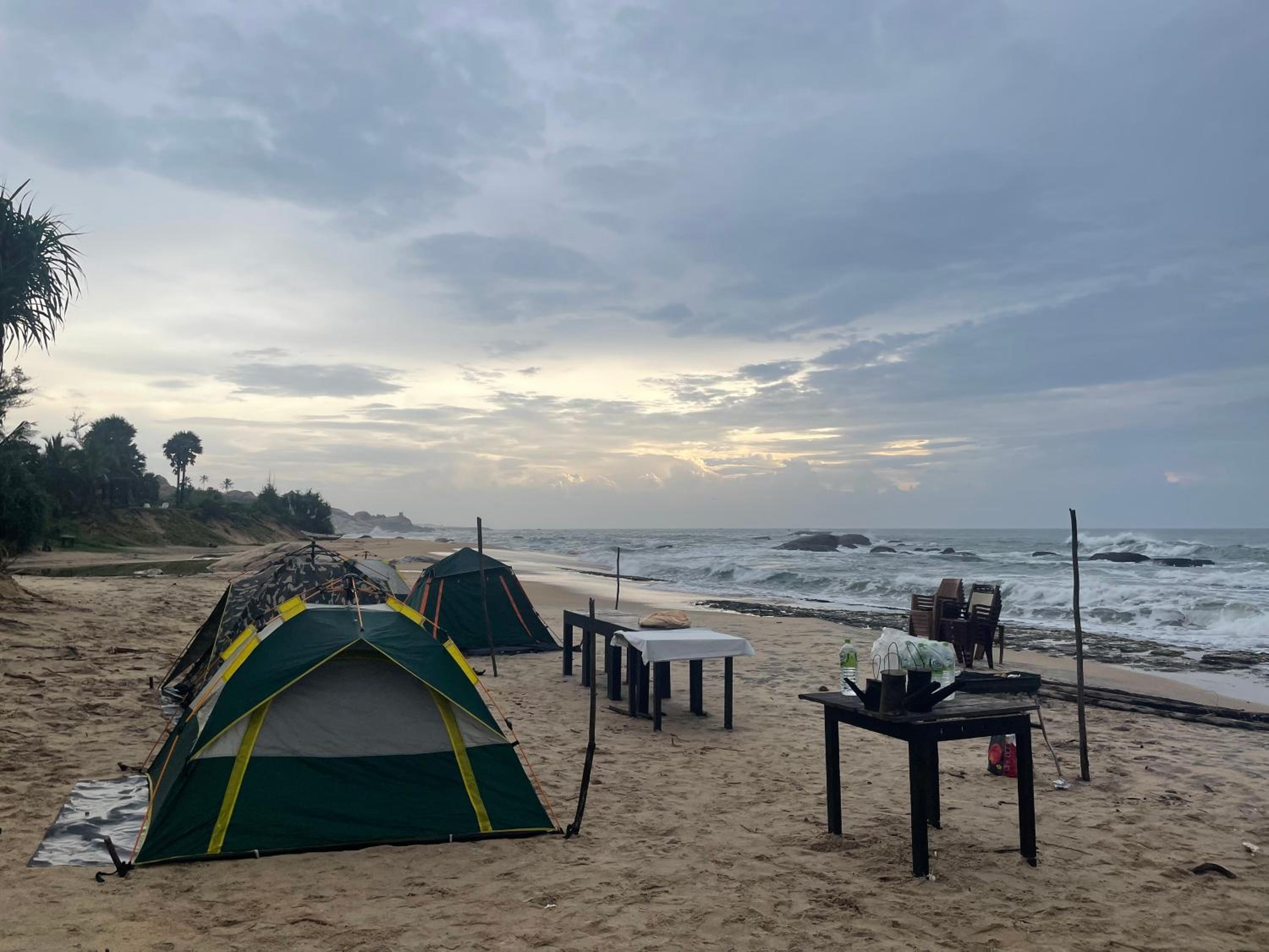 LakeSide Camping Yala