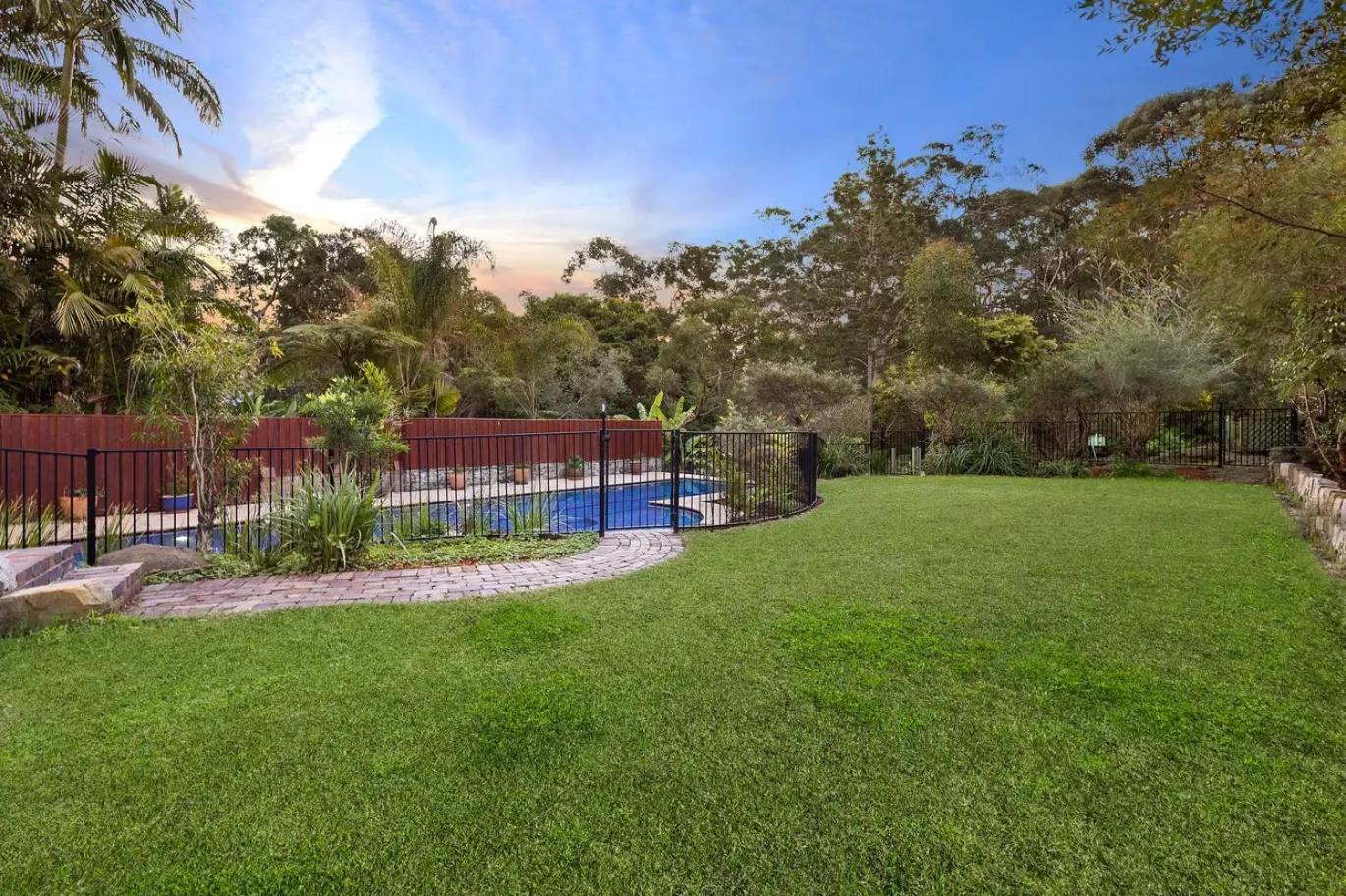 Poolside oasis - Sydney