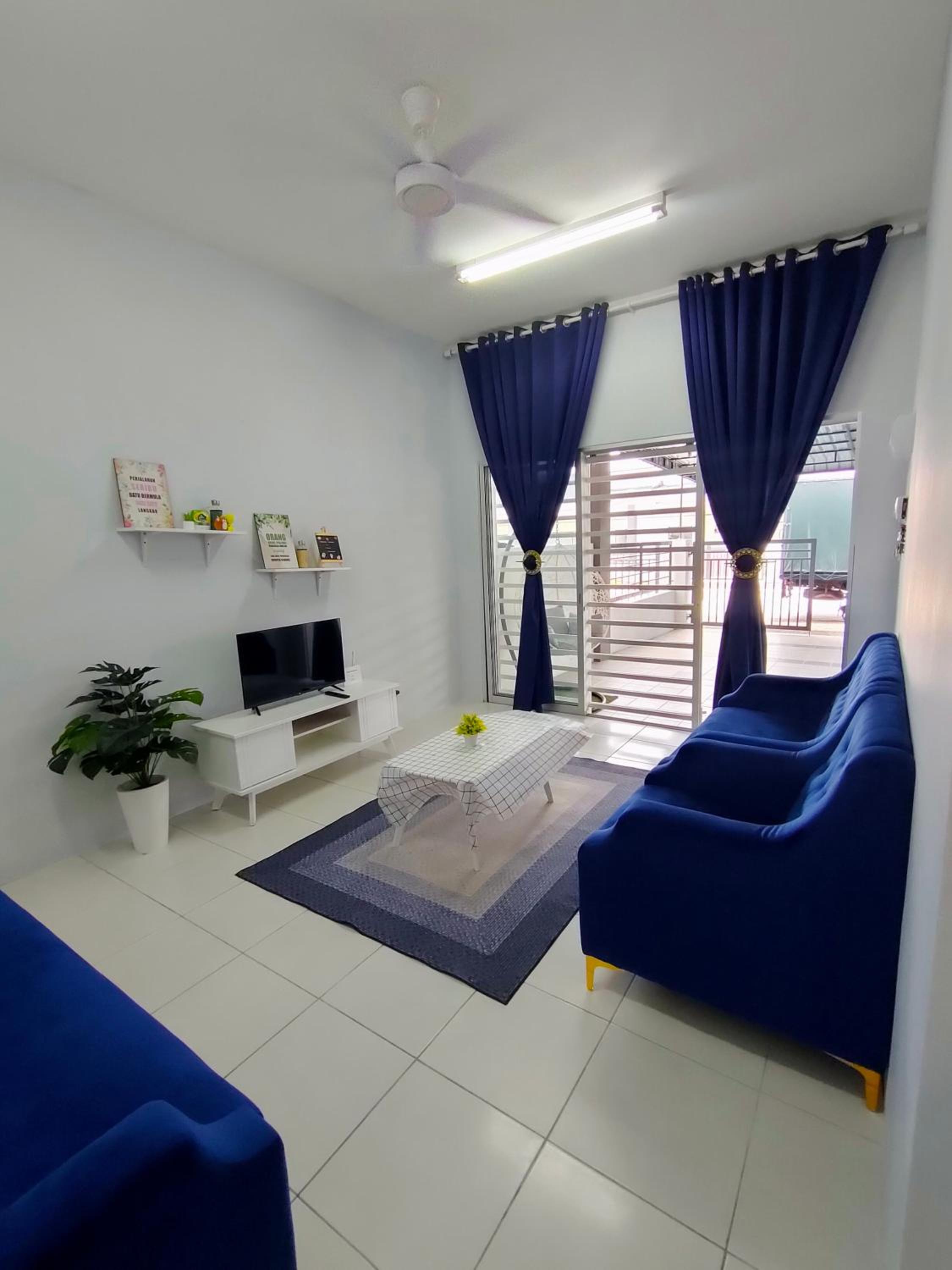 FIRASH HOMESTAY AT SERI ISKANDAR photo 1