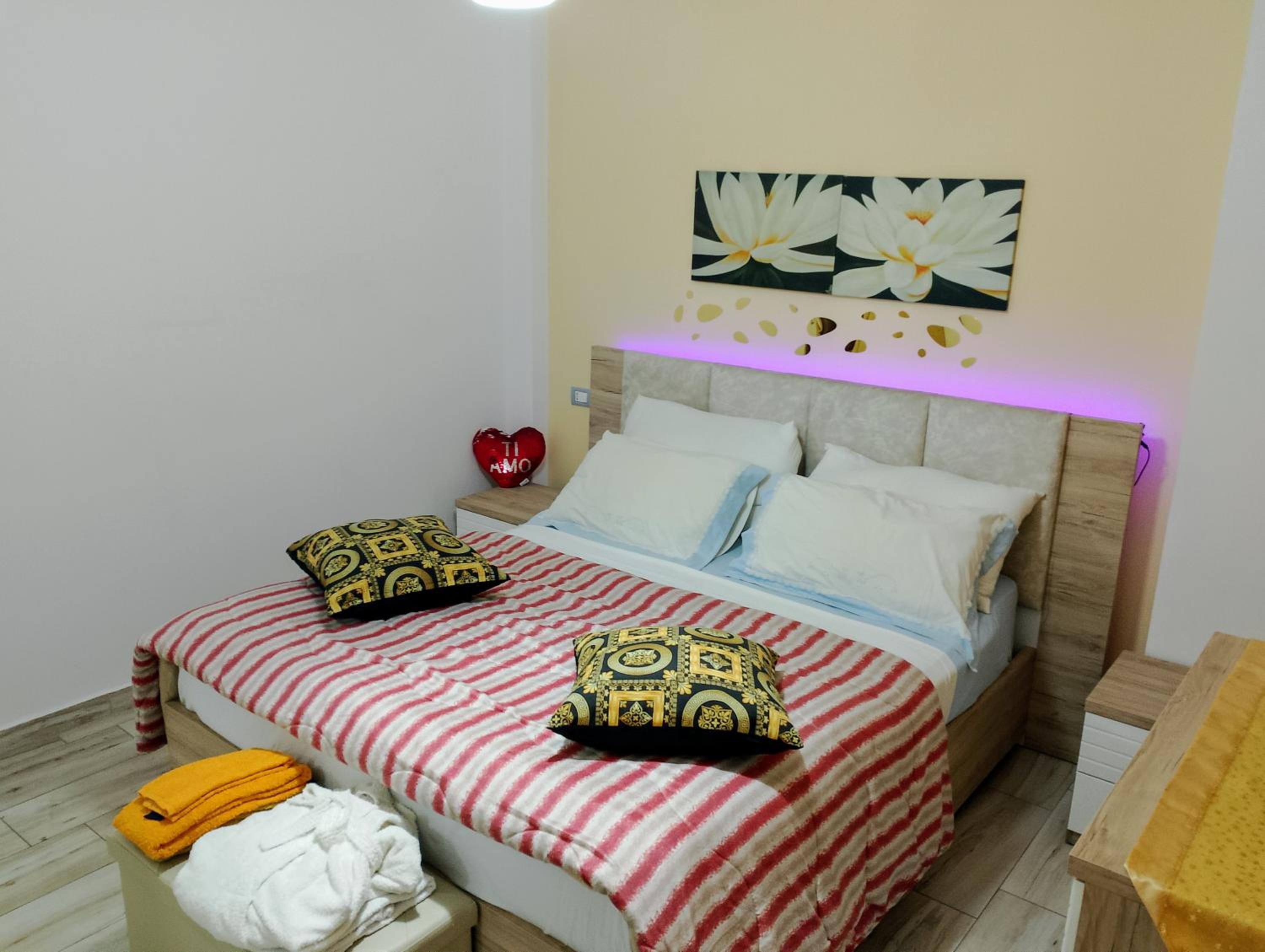 ASIA APARTMENTS
