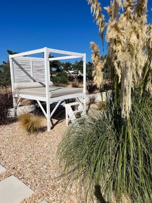 Moderne Villa mit Pool und Meerblick