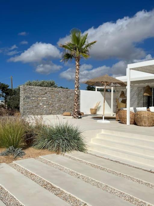 Moderne Villa mit Pool und Meerblick