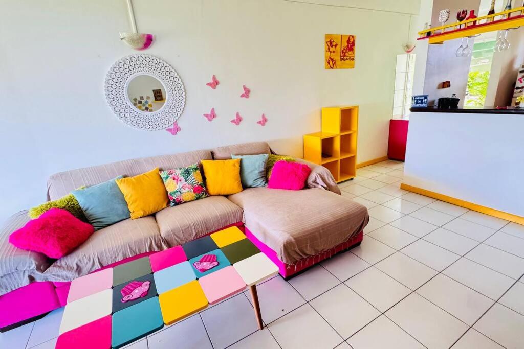 La vie en rose: piscine et vue mer view 5