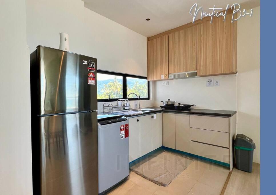 Roxy Sematan Beach Apartment 2BR or Studio photo 2