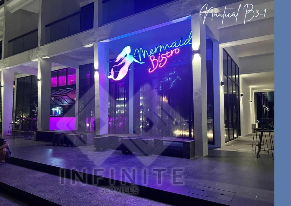Roxy Sematan Beach Apartment 2BR or Studio photo 6
