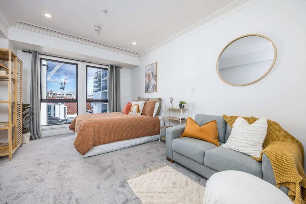 CBD Studio Getaway view 2