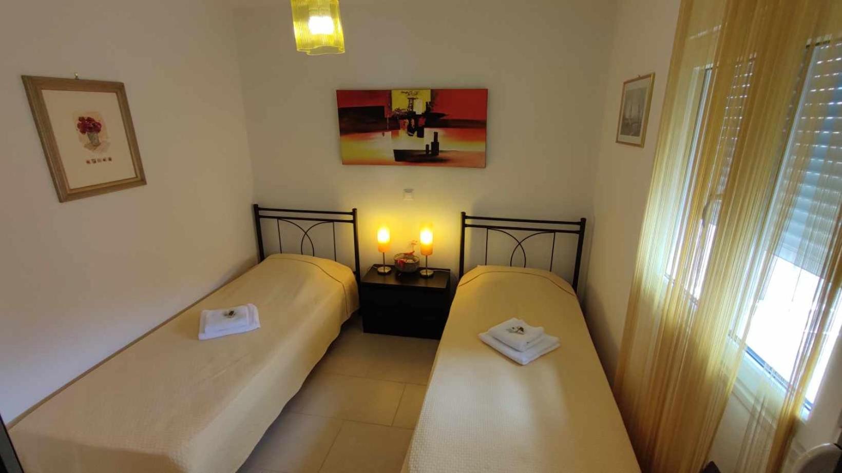 Loukas Apartment