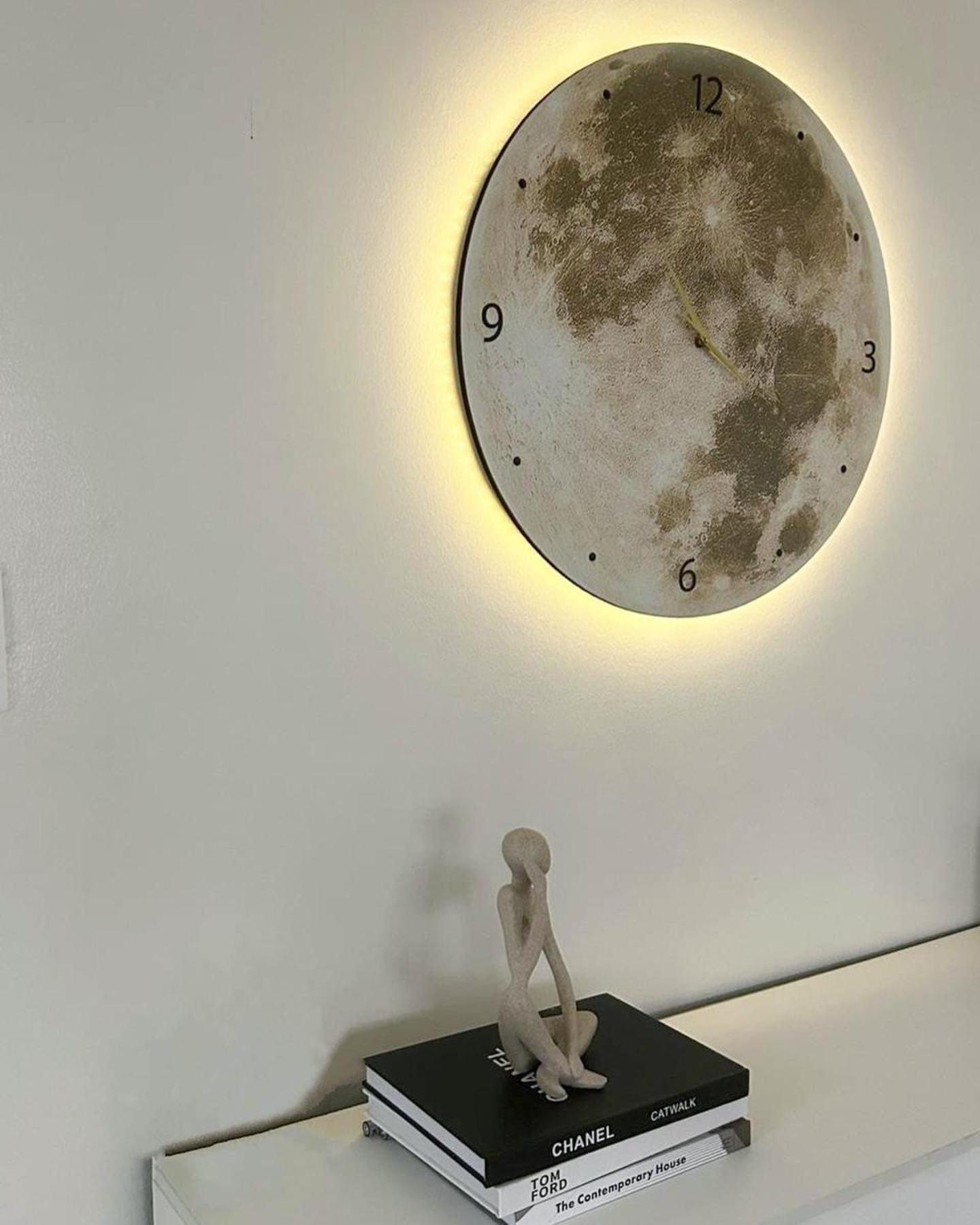 Relax in style: Modern Airbnb and Netflix view 3