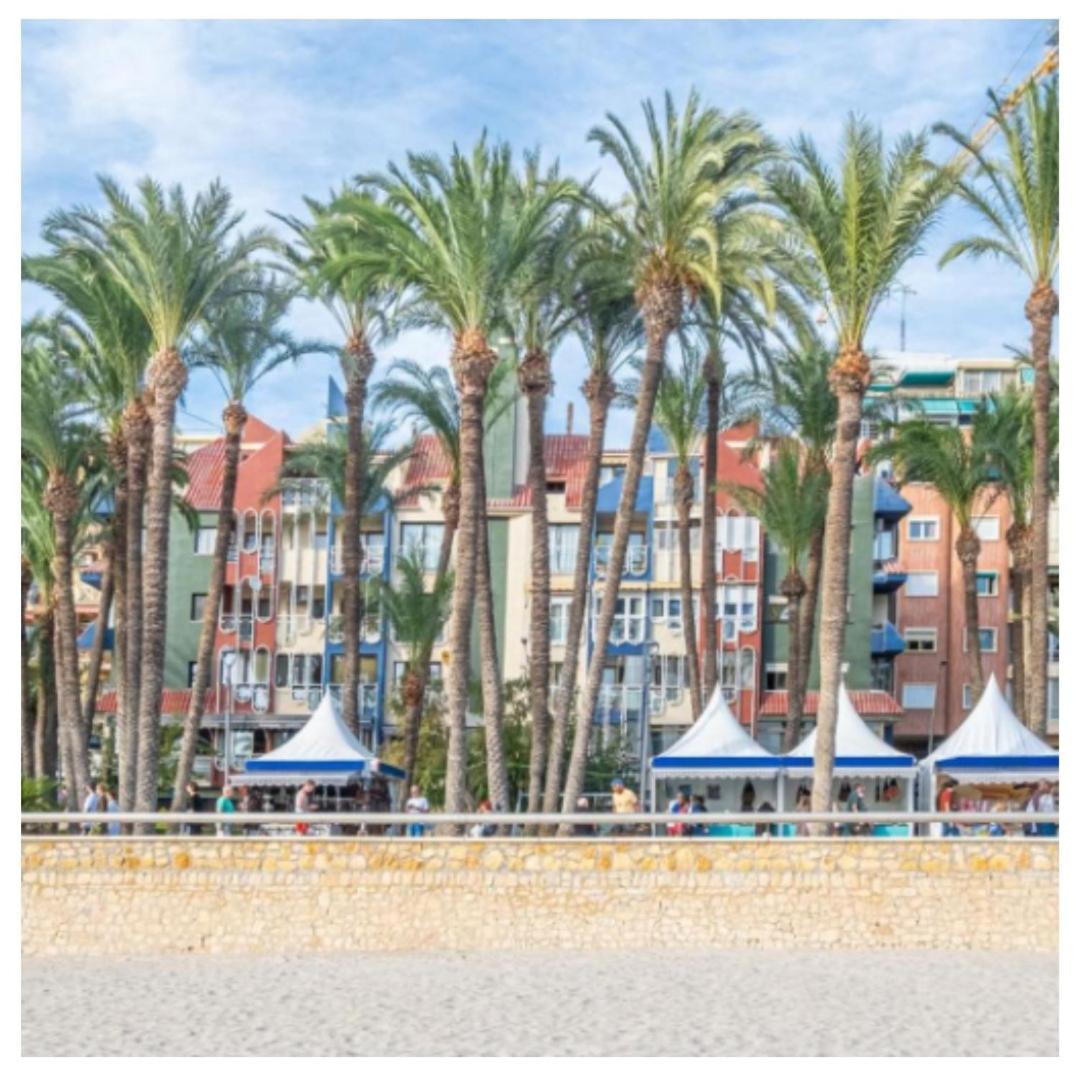 Luxury Primerísima Línea Playa Poniente Benidorm con 6,5 mts de Vistas Frontales al mar y Parking view 5