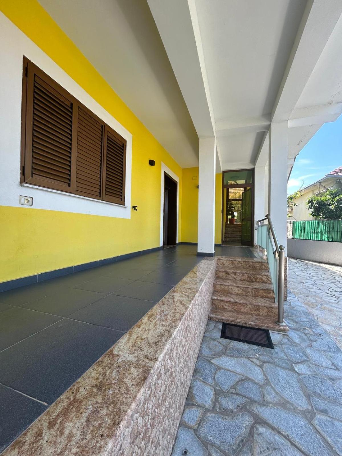 Tota apartments