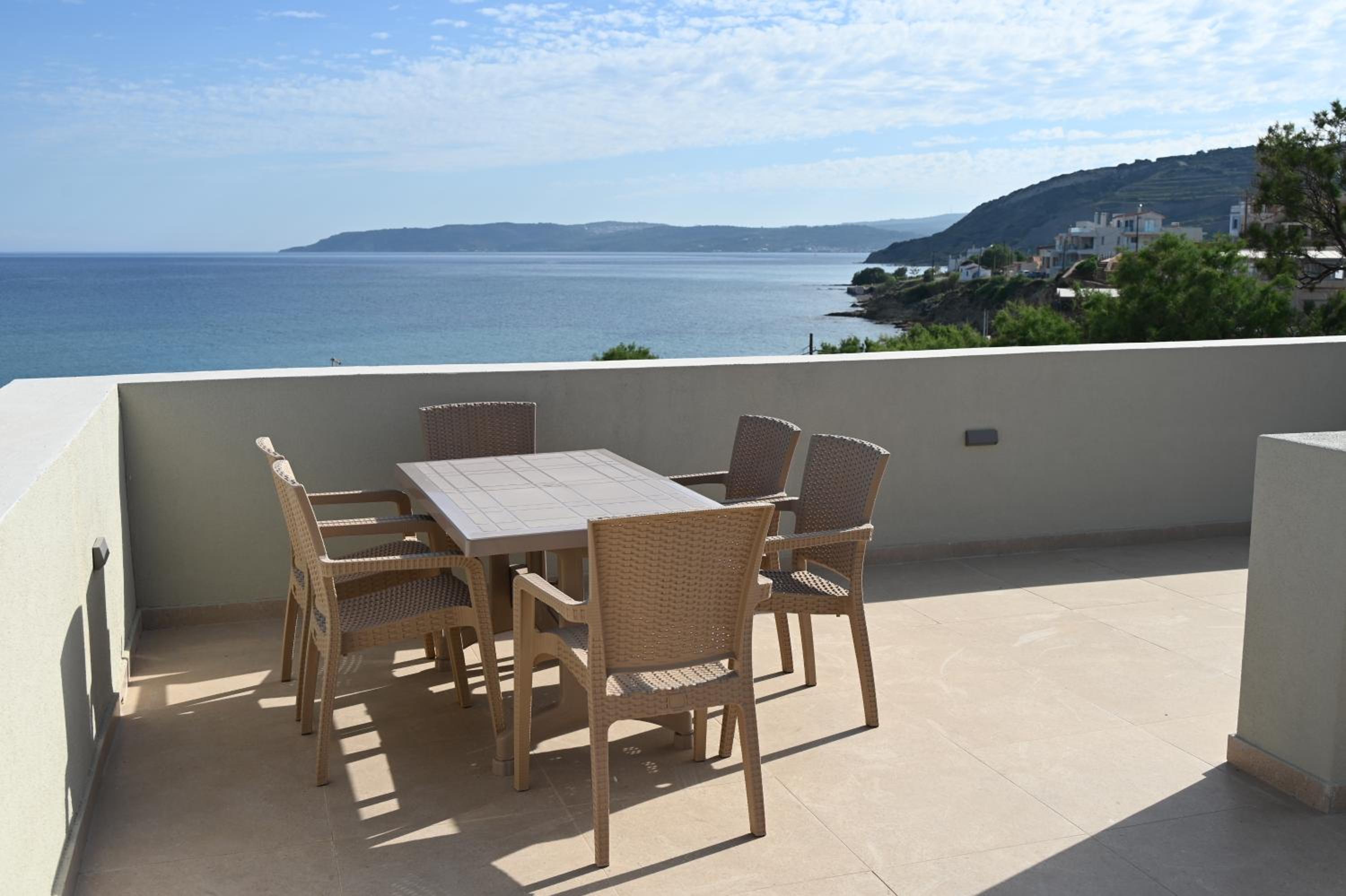 Koumpis Residences