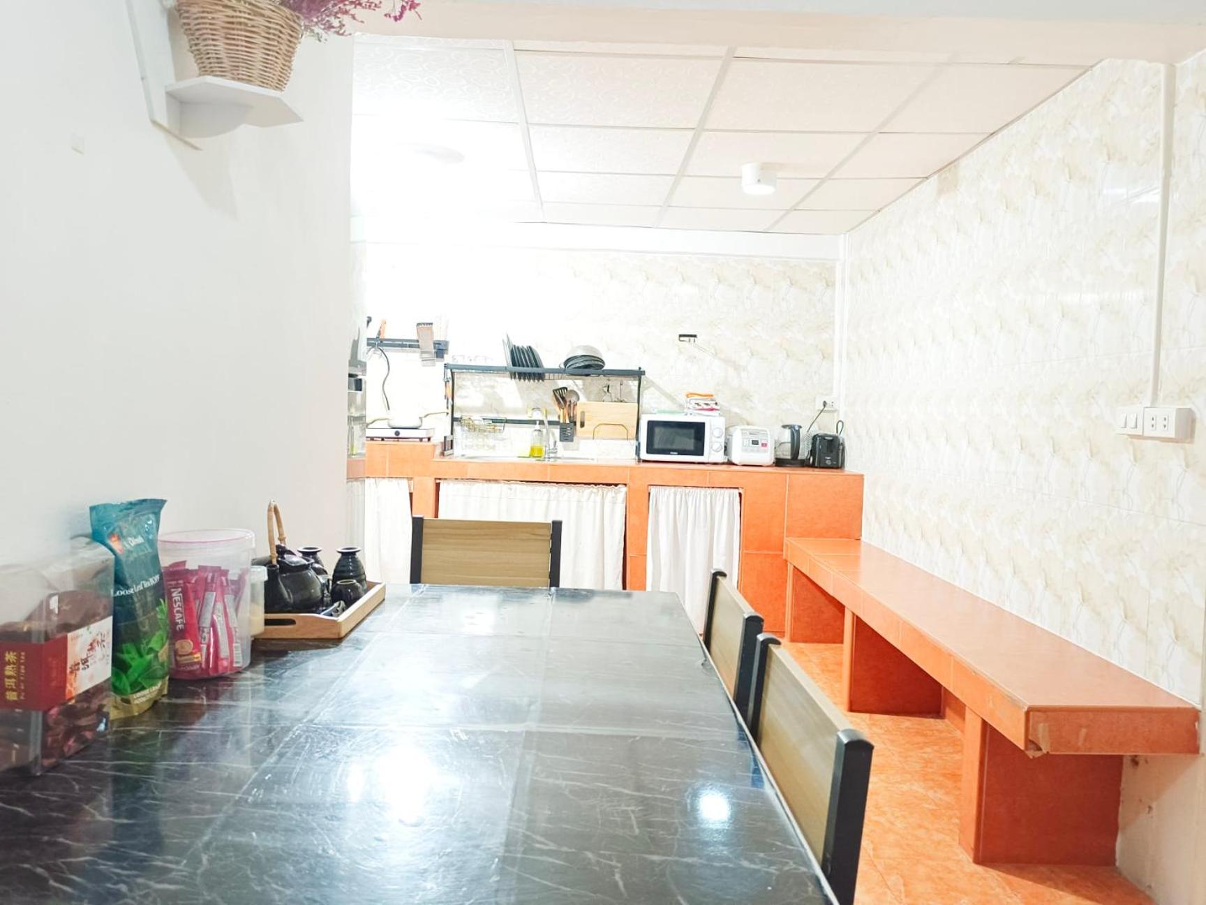Getaway Villa Bangkok - 4 Bedroom,6 Beds and 5 Bathroom